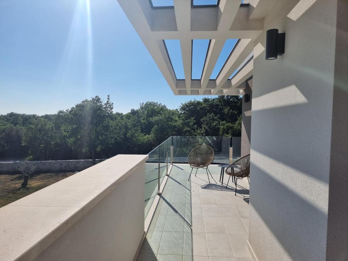 Luxury Villa Serena 2022 - With Heated Pool Cukrici Экстерьер фото
